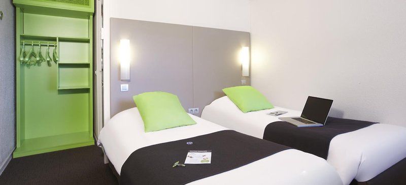 The Originals City Hotel La Verriere-Yvelines Zewnętrze zdjęcie